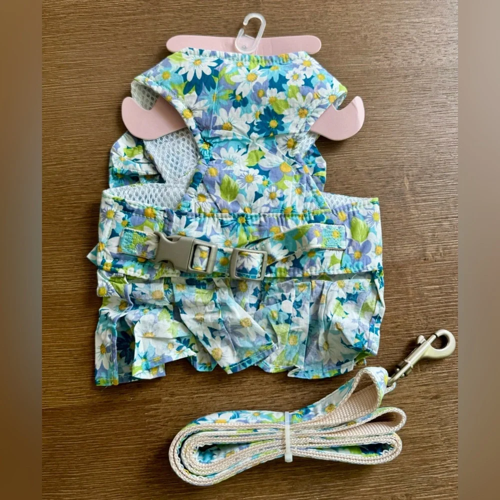 NWT Zichen Dress for Pet White Blue Purple Green with Leash